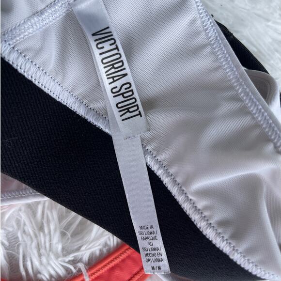 Victoria Sports 2 activewear Tops Women Sz M gently used - Picture 6 of 6